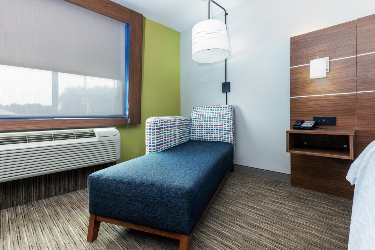 Holiday Inn Express & Suites Lafayette South By Ihg Bagian luar foto