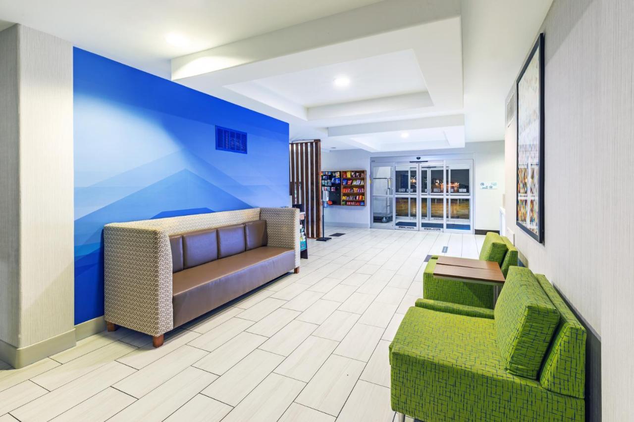 Holiday Inn Express & Suites Lafayette South By Ihg Bagian luar foto