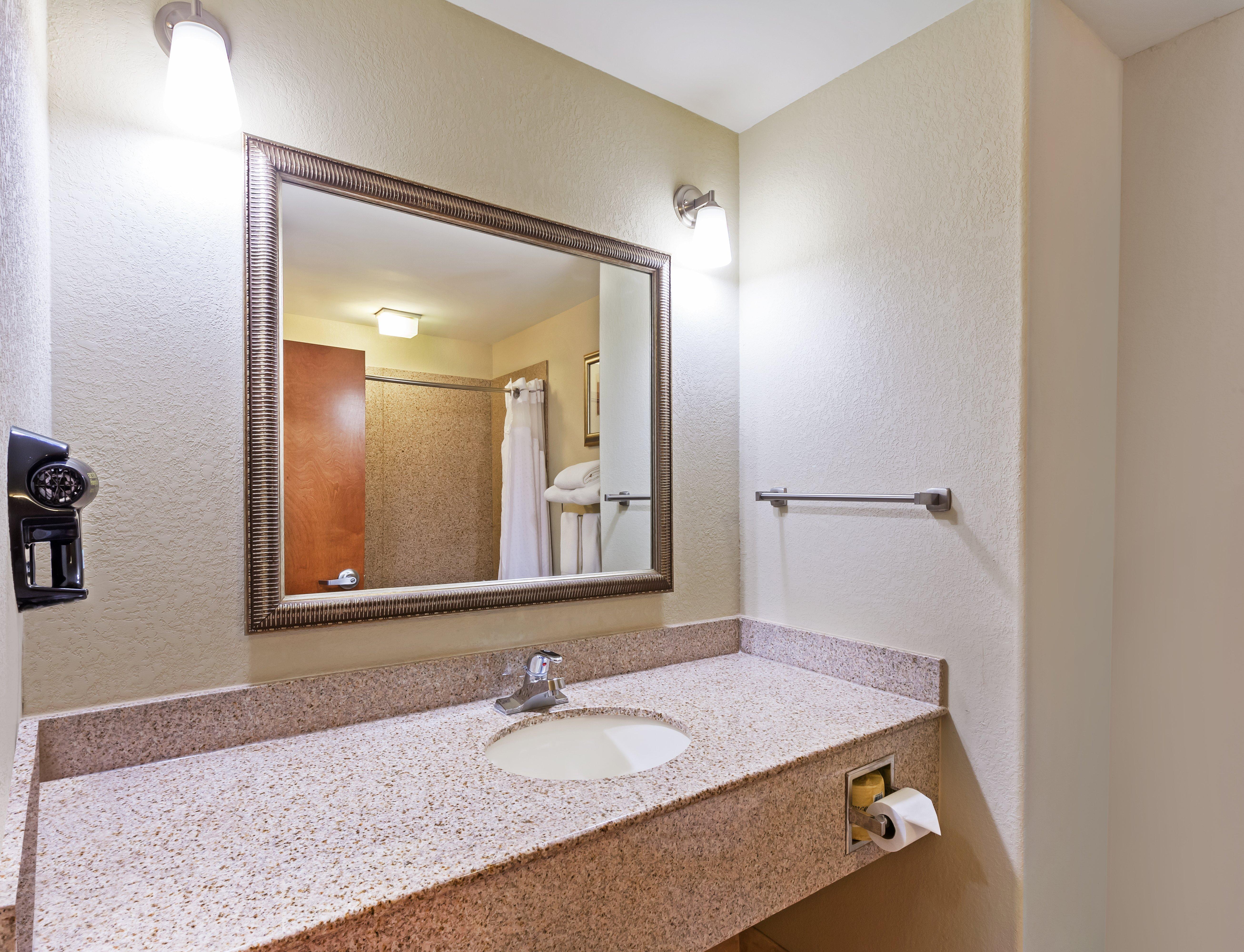 Holiday Inn Express & Suites Lafayette South By Ihg Bagian luar foto