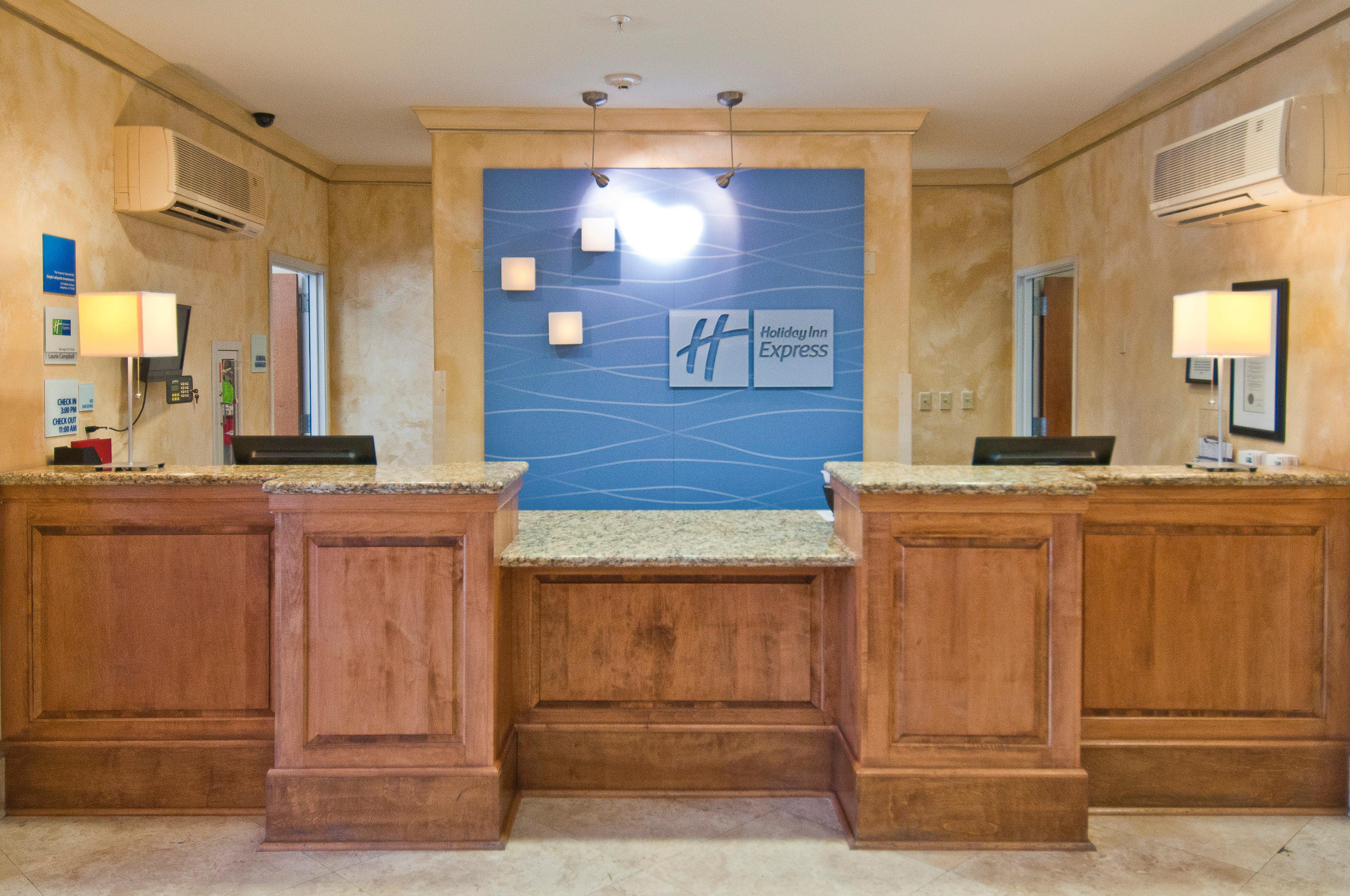 Holiday Inn Express & Suites Lafayette South By Ihg Bagian luar foto