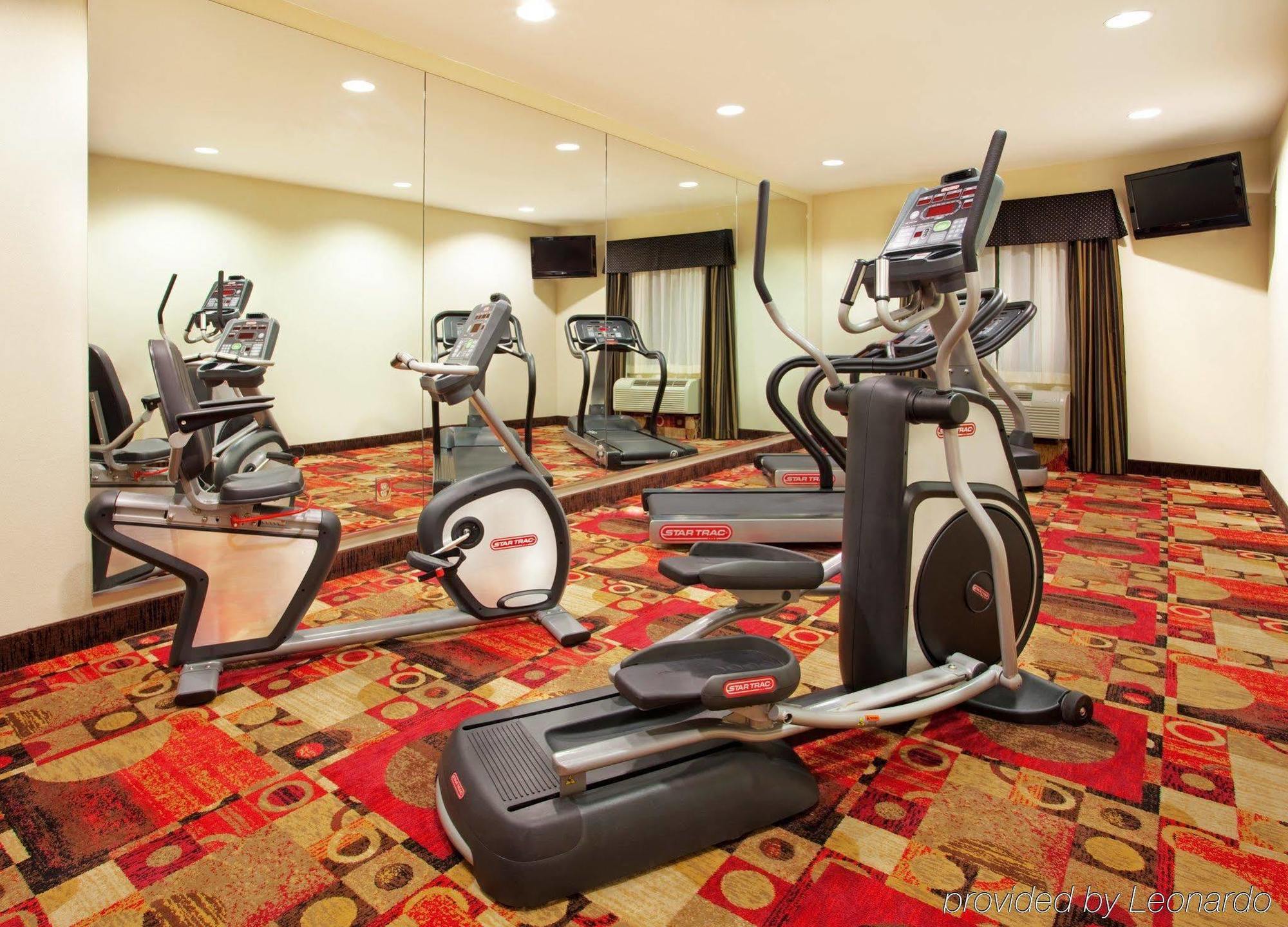 Holiday Inn Express & Suites Lafayette South By Ihg Bagian luar foto